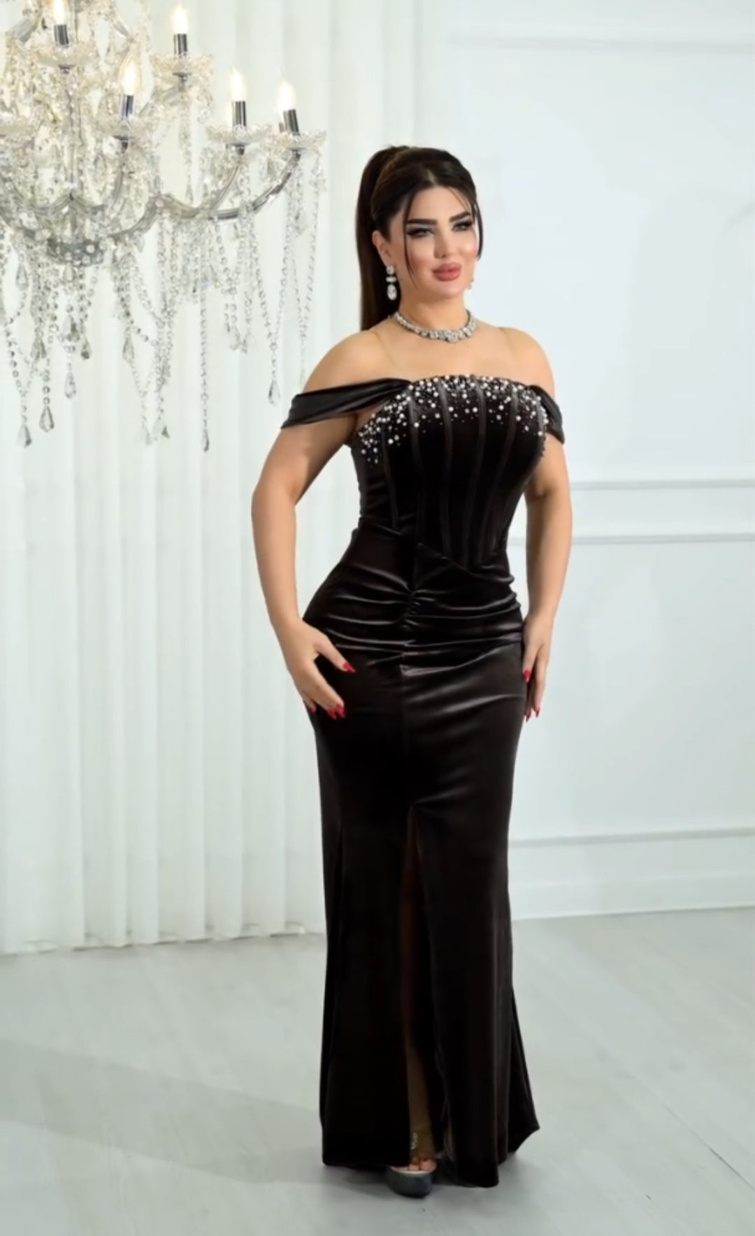 ✨🔥فستان سهرة فاخر من القاطيفة – أناقة ملكية تليق بمناسباتك الخاصة👑